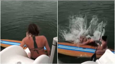 Come NON salire su una tavola da stand up paddle!