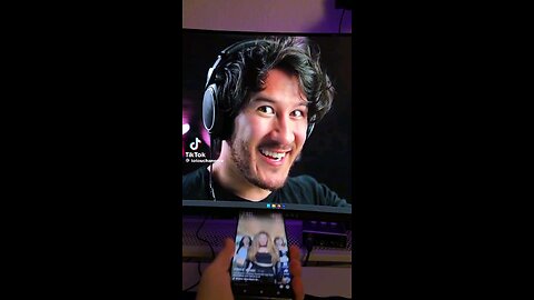 drone dancing to Shakira