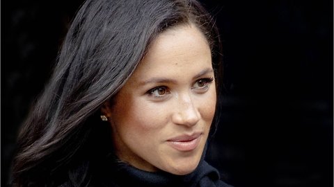 Beyoncé And Jay-Z Pose W/ Queen Meghan Markle Portrait