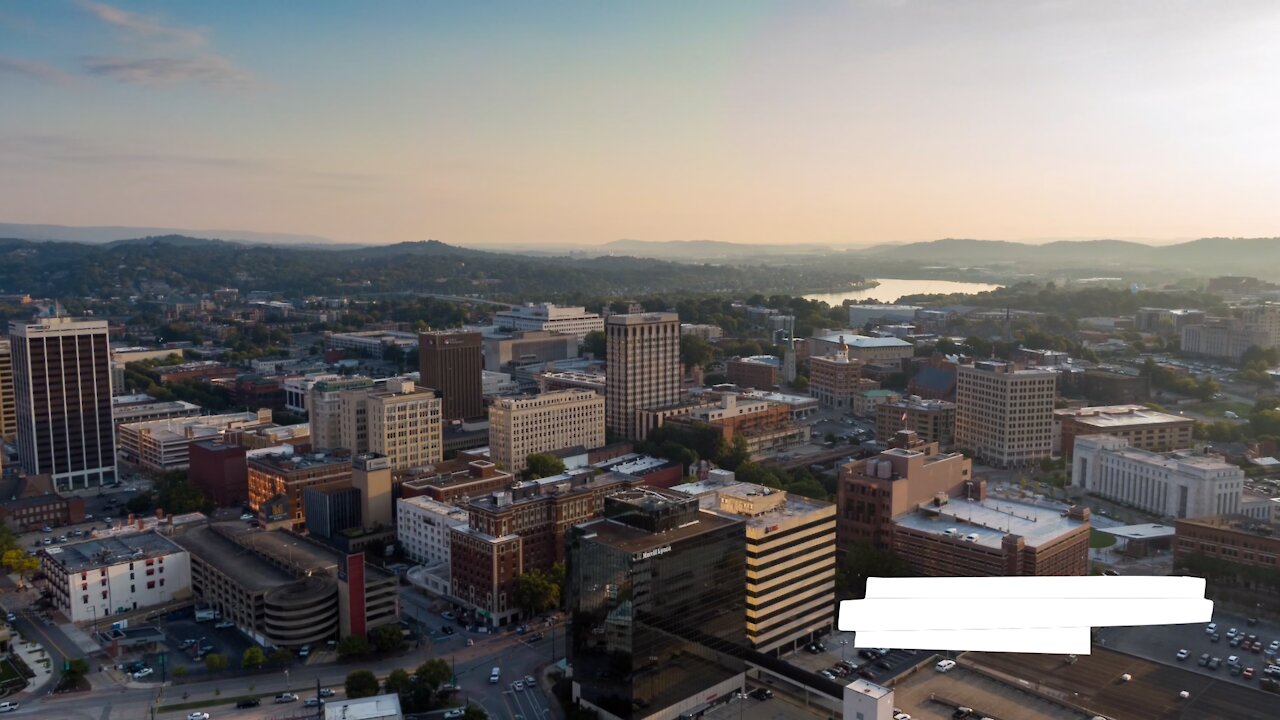 VISTA AÉREA DE UMA CIDADE NO TENNESSEE