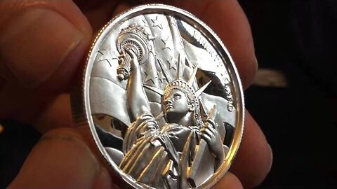 Liberty Island & Cleopatra Ultra High Relief Silver Rounds & A Kangaroo