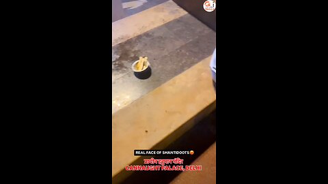 A Muslim couple was smoking cigarettes in front of Hanuman temple : Delhi