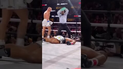 He tryna knock the Homie head off! Flatline!🥊#subscribe #reels #foryou #shorts #viral #fyp #boxing