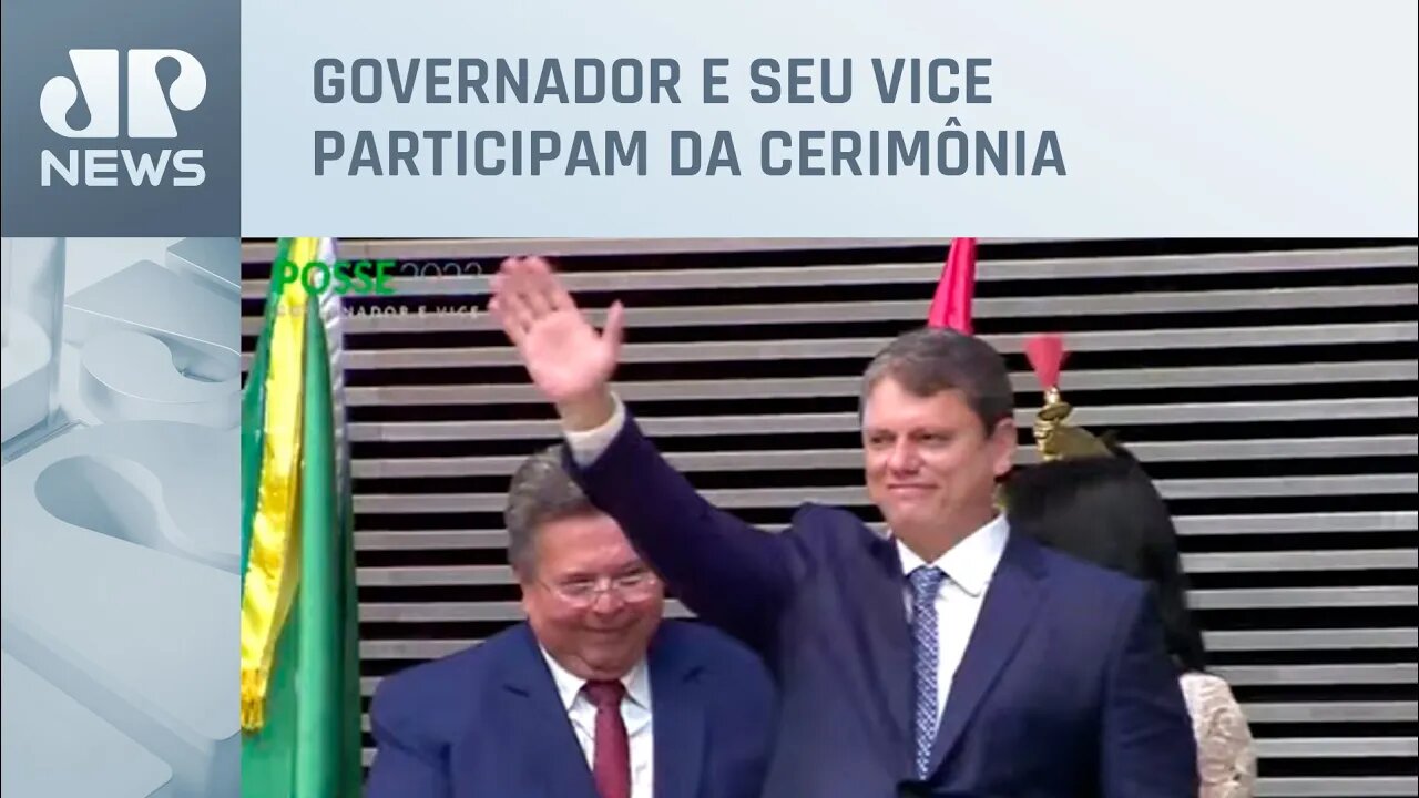 Tarcísio de Freitas toma posse como governador de SP; assista discurso