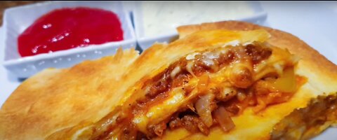 Easy Ground Beef Pizzadilla Recipe | Tortilla wrap | Beef wrap