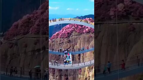 The Surreal Bending ‘Ritu Bridge’in China