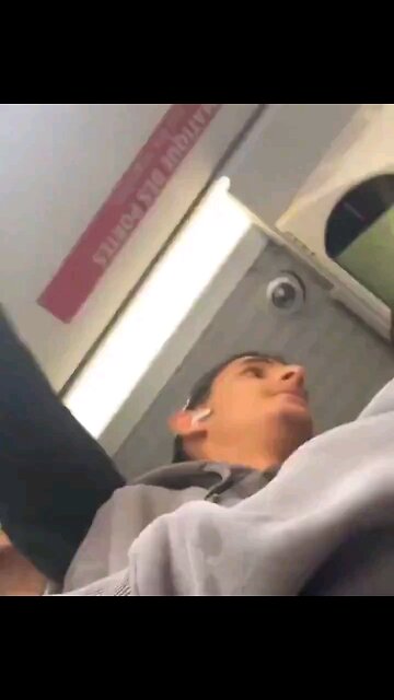 Illegal migrants harass French girls on bus get shown the error of their ways.