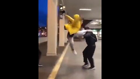Thug to victim in .5 seconds