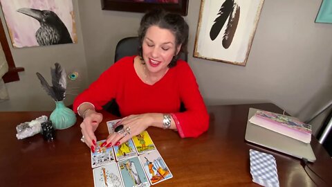 TAROT BY JANINE UPDATE ON WHITE HATS VS BLACK HATS - WHAT IS GOING ON? FEB.9th 2021