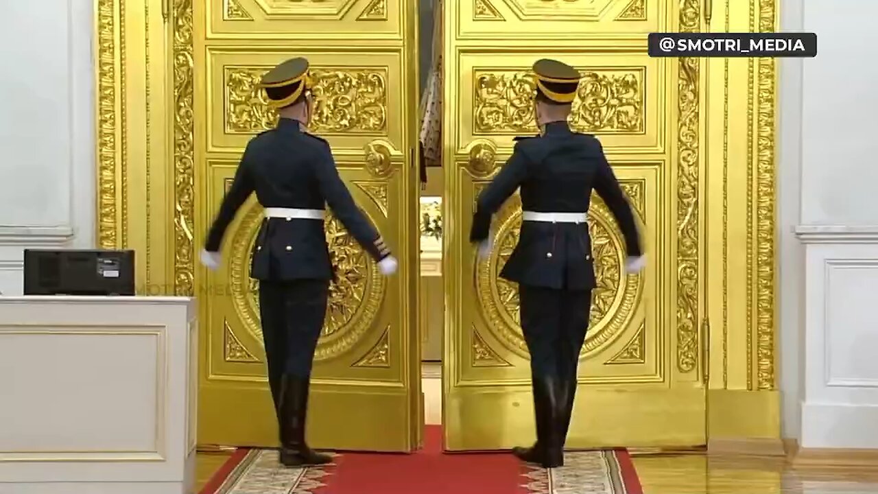 プーチン＆習近平の入場から握手