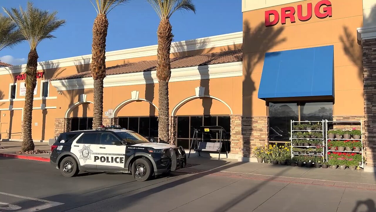Americas first credit union inside smiths grocery store robbed in Las Vegas ￼