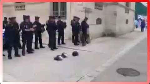 Officers Laying Down Their Helmets in Solidarity With the Protesters and Medical Personnel - 2543