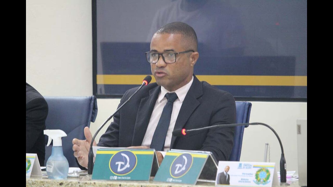 Vereador Denilson questiona contrato de banheiro químico e parabeniza segurança nos festejos juninos