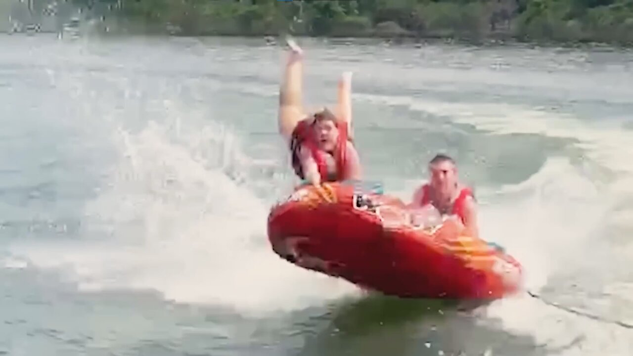 Daily Hilarious Videos - Worst Mistakes Ever Caught On Tape