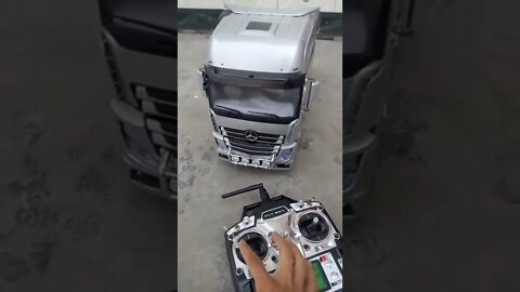 Truck drive by remote control 🎉😋 amazing technology Shorts