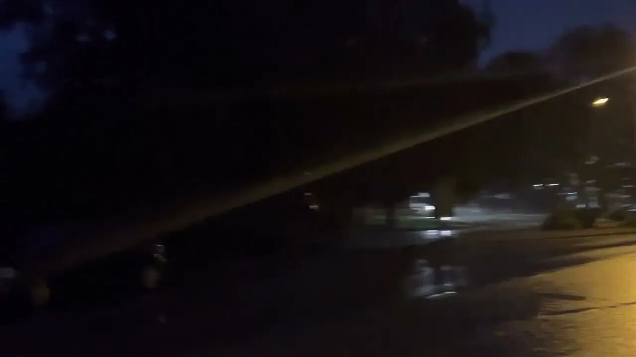 Mätarbyte i Grisslehamn. Ingen eller bristfällig information och helt nedsläckt vid 19.30