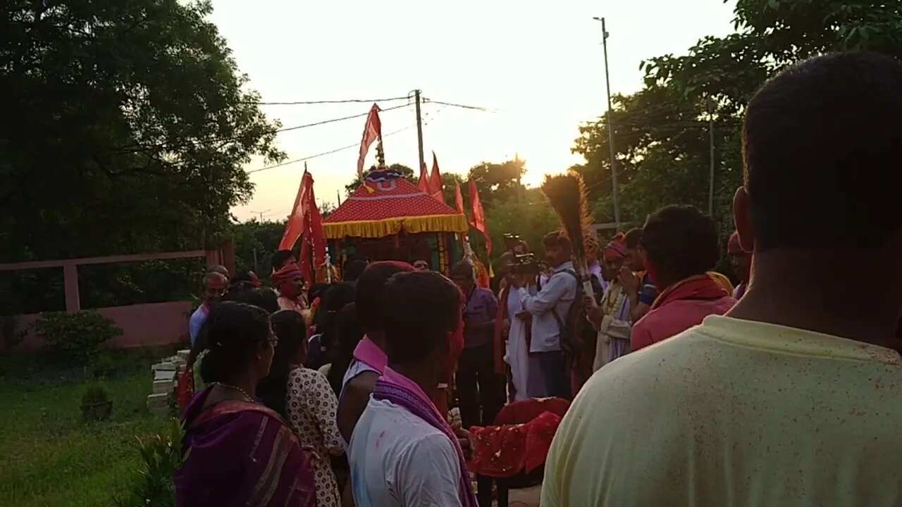 Brahmachari kirtan parikrama