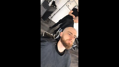 Beard trim & shape up