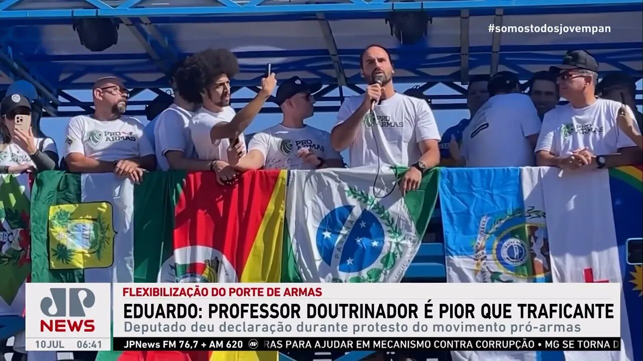 Eduardo Bolsonaro diz que professor 'doutrinador' é pior que traficante