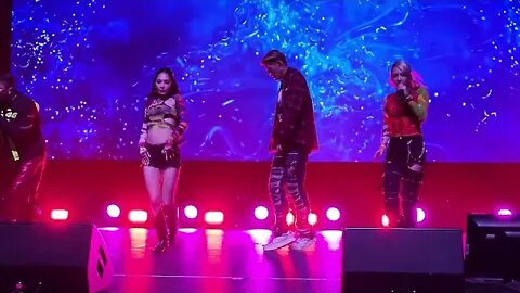 KARD in Houston song Don`t Recall