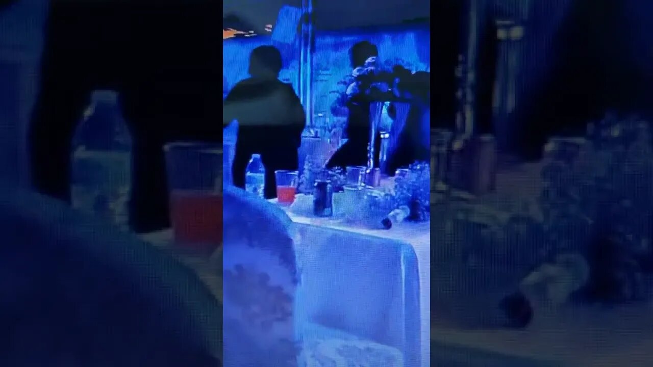 DJ