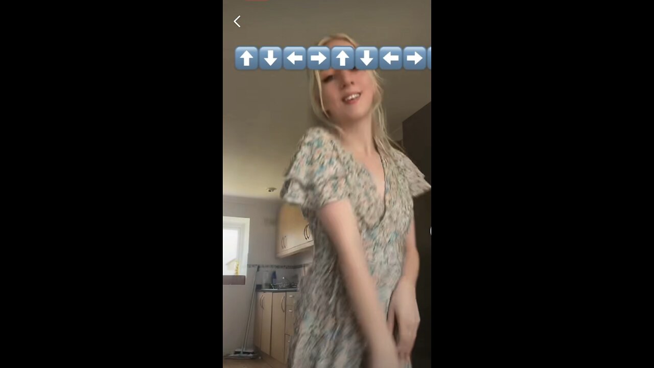 18+ TikTok Girls