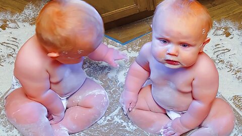 Funny Babies Do Silly Things EVERY DAY