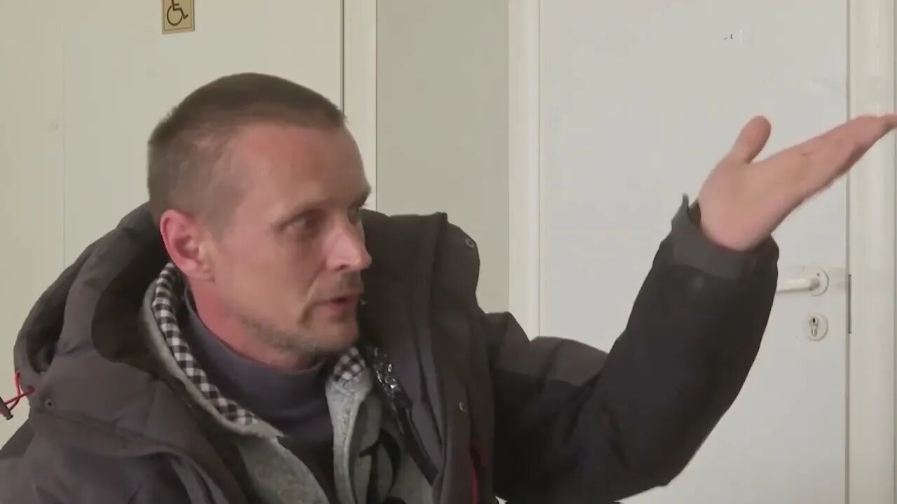 Refugee Described How Ukrainian Forces Deployed Artillery Guns In The Neighbor's Garden