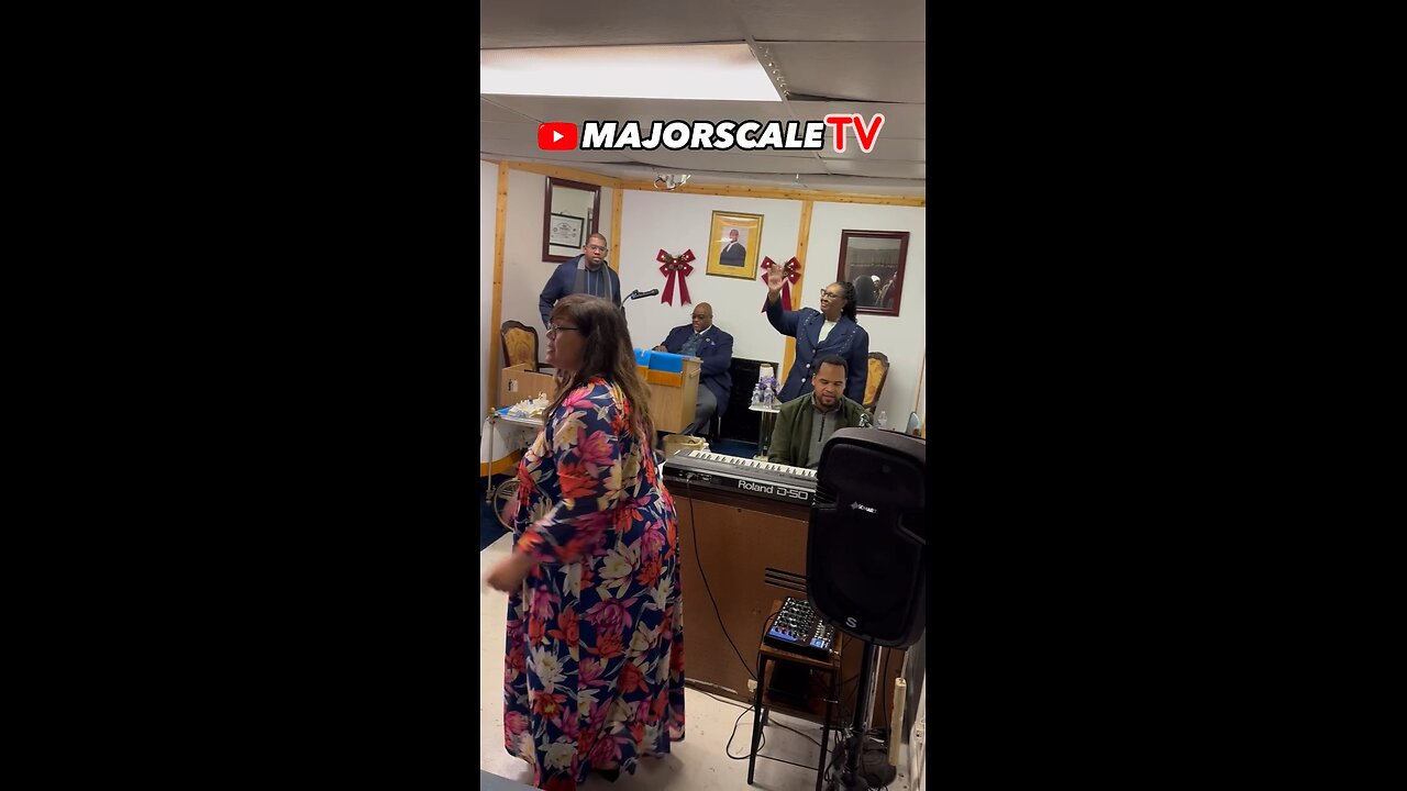 Even though No foot pedal… the show must go on 🎶🎵#jesuspromised