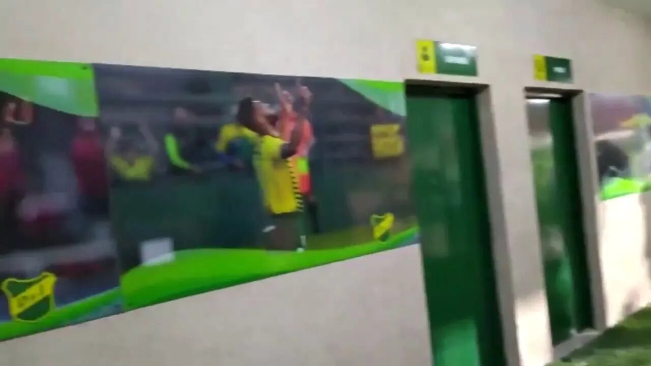 Do vestiário ao gramado - Vasco entrando em campo para vencer o Defensa y Justicia
