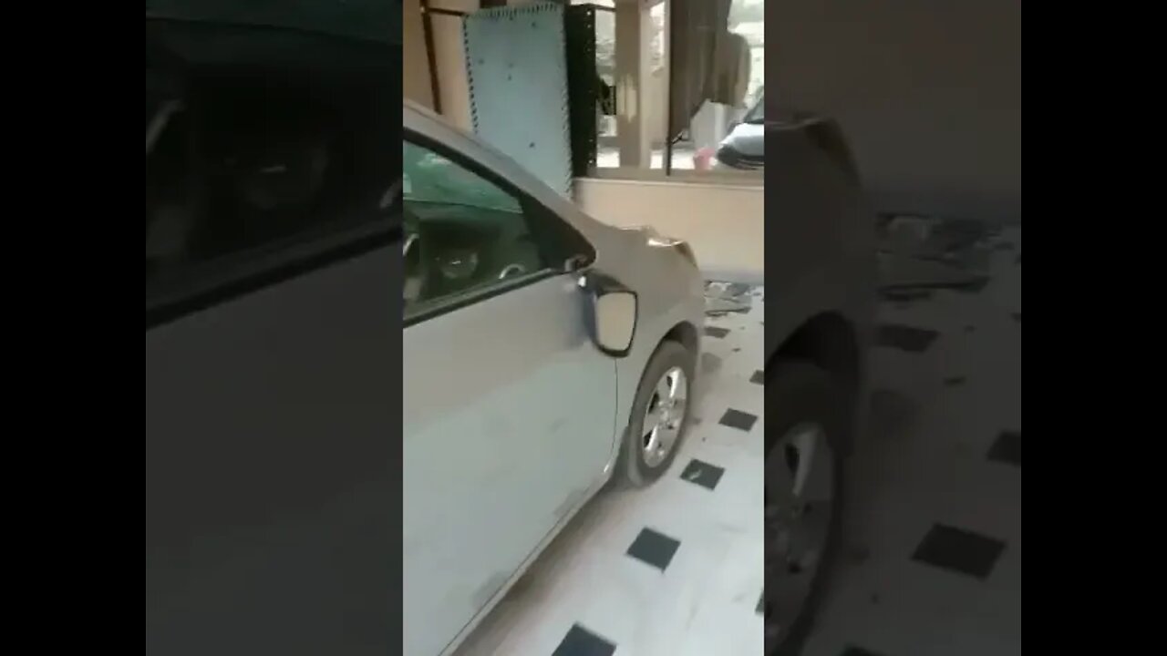 پولیس کی غنڈہ گردی