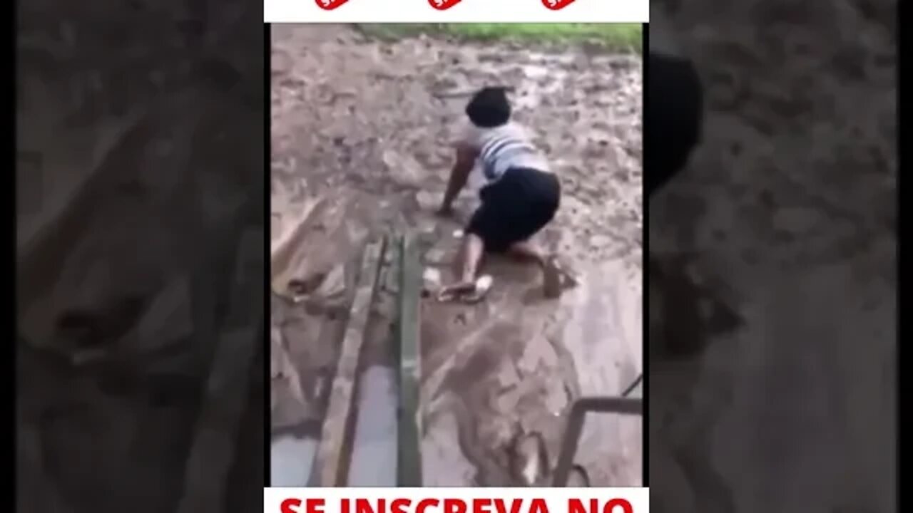 Se Assustou e Caiu #shorts