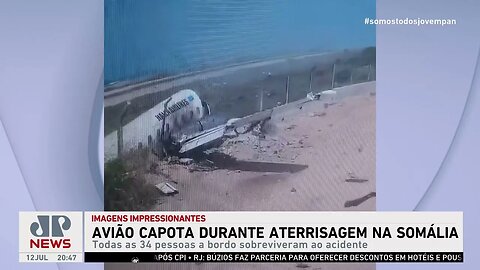 Avião capota durante aterrissagem na Somália