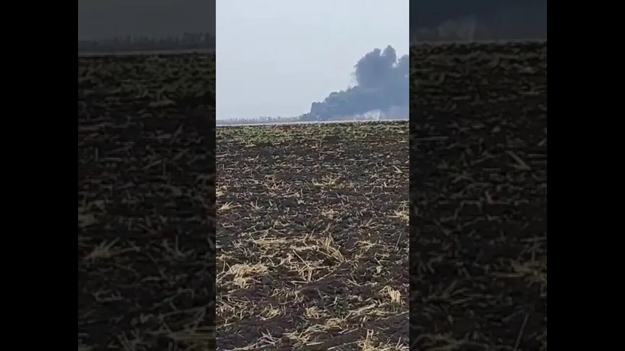 🇺🇦GraphicWar18+🔥2 Burning Crashed Mi-8 Ruski Helicopters Shot by Ukraine Armed Forces(ZSU) #Shorts