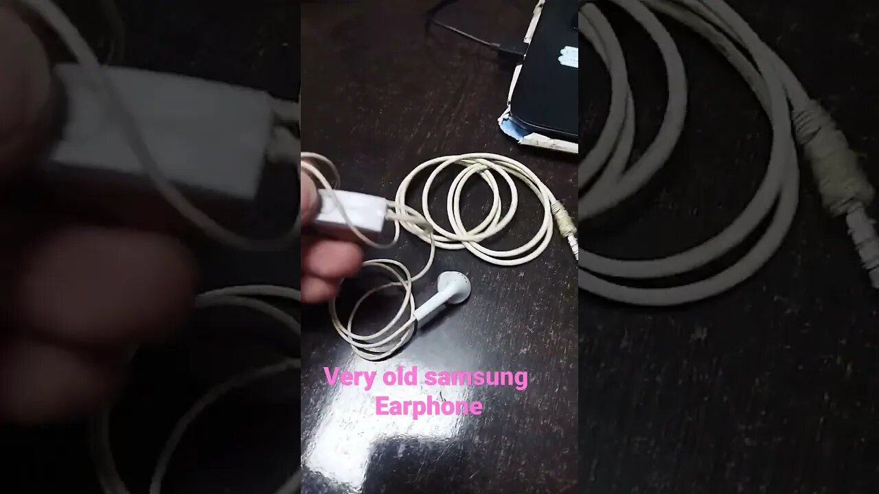 Samsung earphone it's working #shorts #earphone #samsung #samsunggalaxy