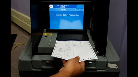Poll worker in Maricopa County confirms "nothing's working" for the last half hour.