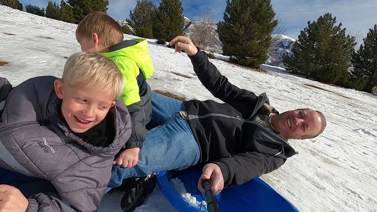 GoPro Hero 8 Snow Test: Sledding Day Fun!