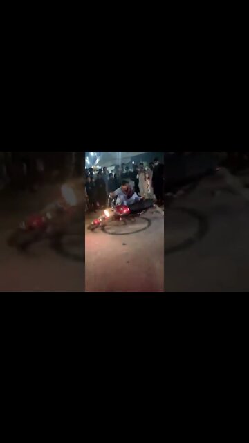 Amazing Stunt #motorium #ytshorts #shorts #youtubeshorts #bike #stunt #amazingstunt #viralvideo2022