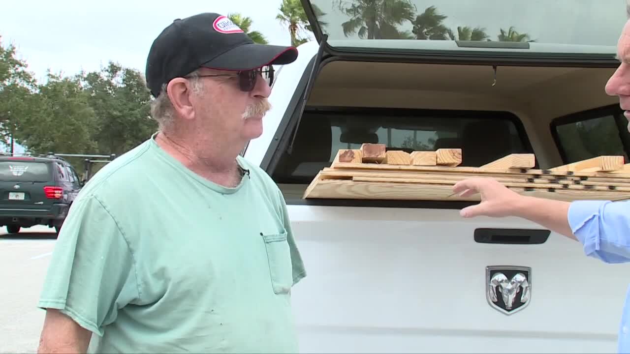 Good Samaritan buys supplies for southwest Florida homes damaged by Hurricane Ian