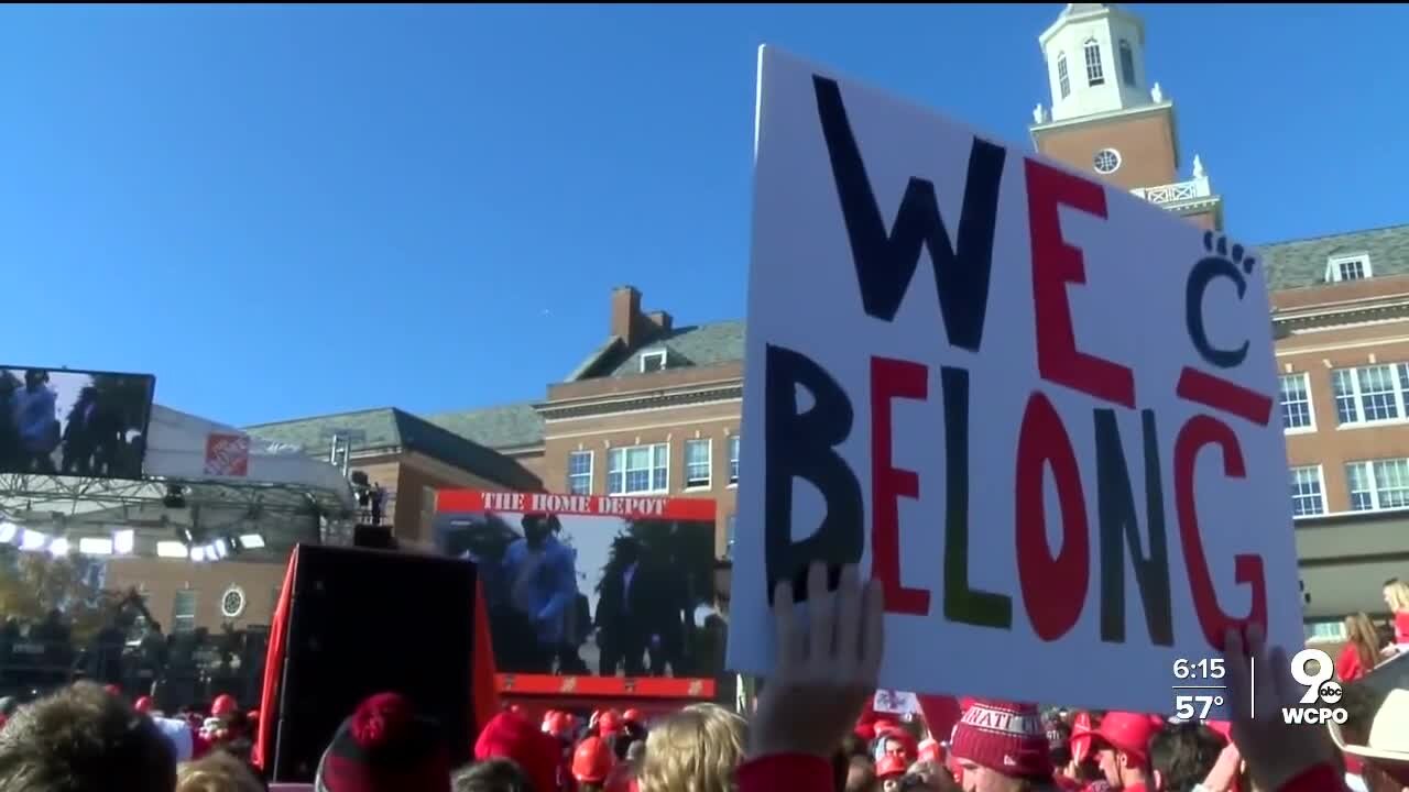 Die hard Cincinnati fans ready to go to Cotton Bowl