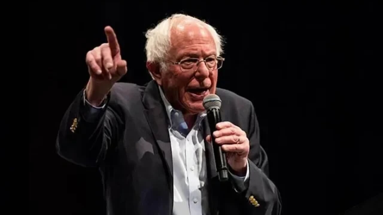 The Sanders Revolution Is Real, Pundit Class Meltdown, Russiagate Rises & Implodes, Julian Assange