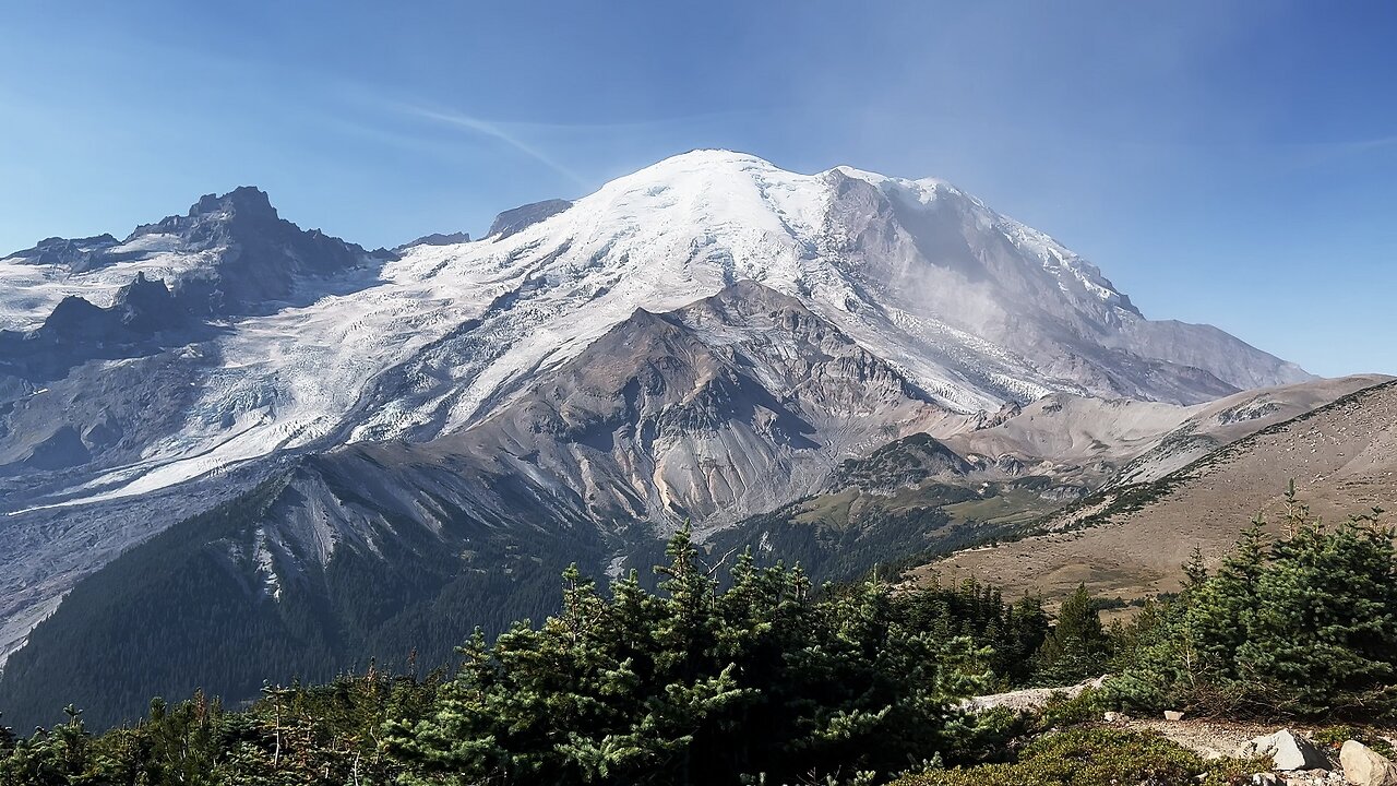 The Alpine View During a SNACK BREAK on Burroughs Mountain Trail! | Mount Rainier National Park | 4K