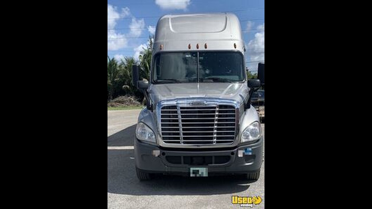 2016 Freightliner Cascadia Sleeper Cab Semi Truck and 53' Wabash Dry Van Trailer for Sale