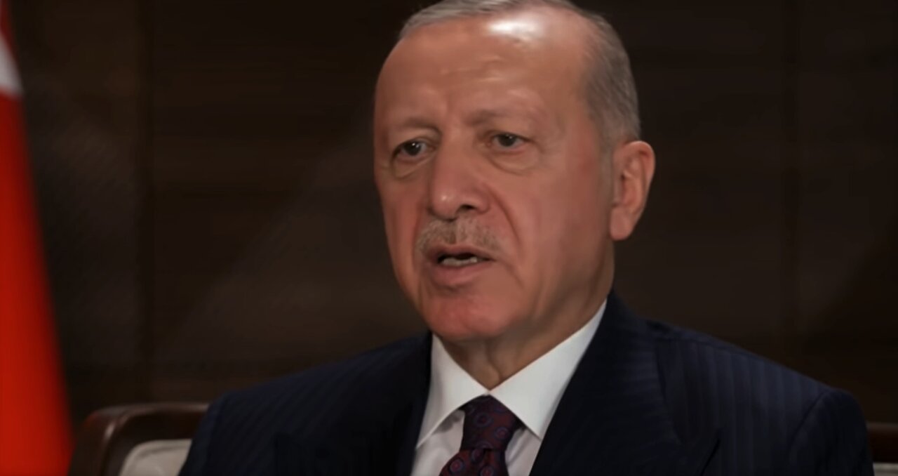 Erdogan invita a Putin y Zelenski a negociar y bajar las tensiones