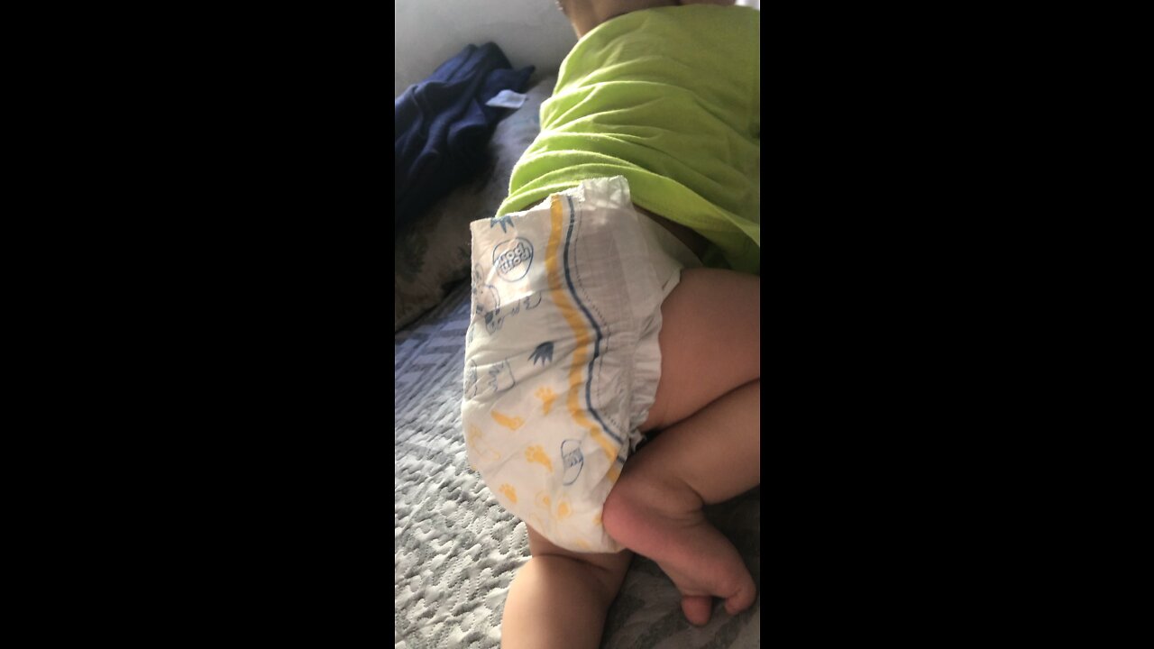 starting to crawl baby hector🥰🤴🏻❤️