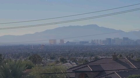 Did you see the hazy Las Vegas skies today? Check this out! 12.07.2024 #follow #lasvegas #weather