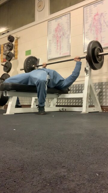 Bench press 110kg at 90% 1x3