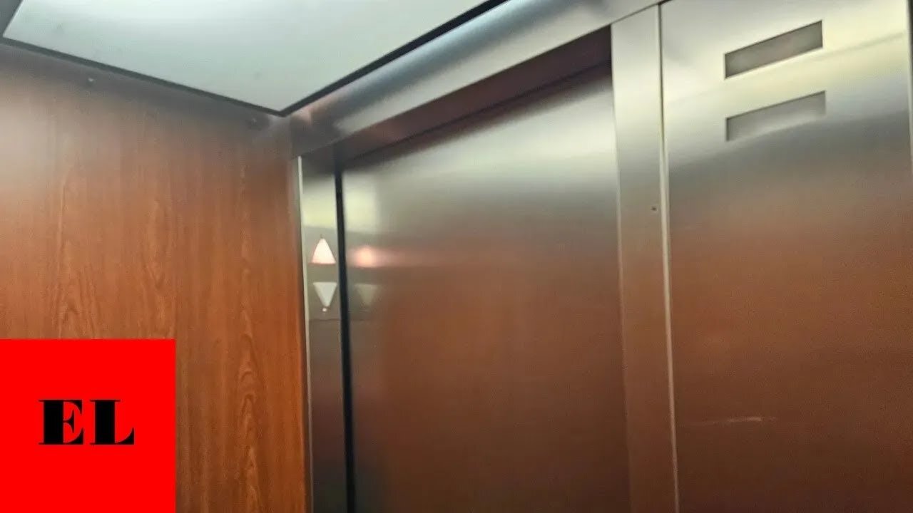 Cursed Thyssenkrupp / Vertical Express Hydraulic Elevator - Commercial Bank (Knoxville, TN)