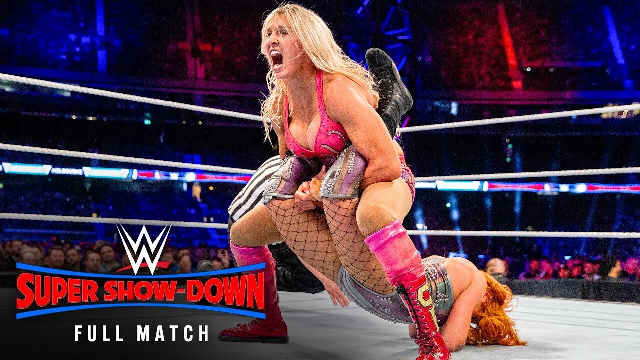 FULL MATCH _ Lynch VS Flair _ SmackDown Women's Title Match WWE