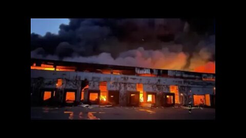 Bombardeio noturno gera incêndio a nordeste de Kiev, diz governo da Ucrânia